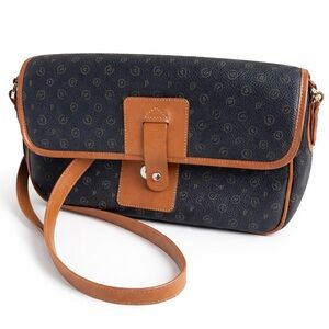 Pollini Vintage Monogram Shoulder Bag 
Timeless European Designer Leather Piece